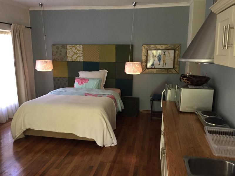 7 Bedroom Property for Sale in Somerset West Western Cape